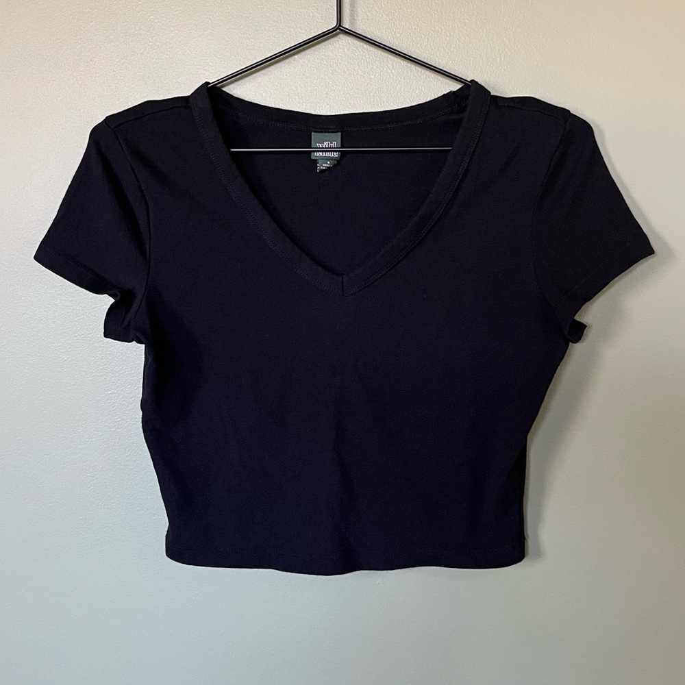 Black V-Neck Crop Top